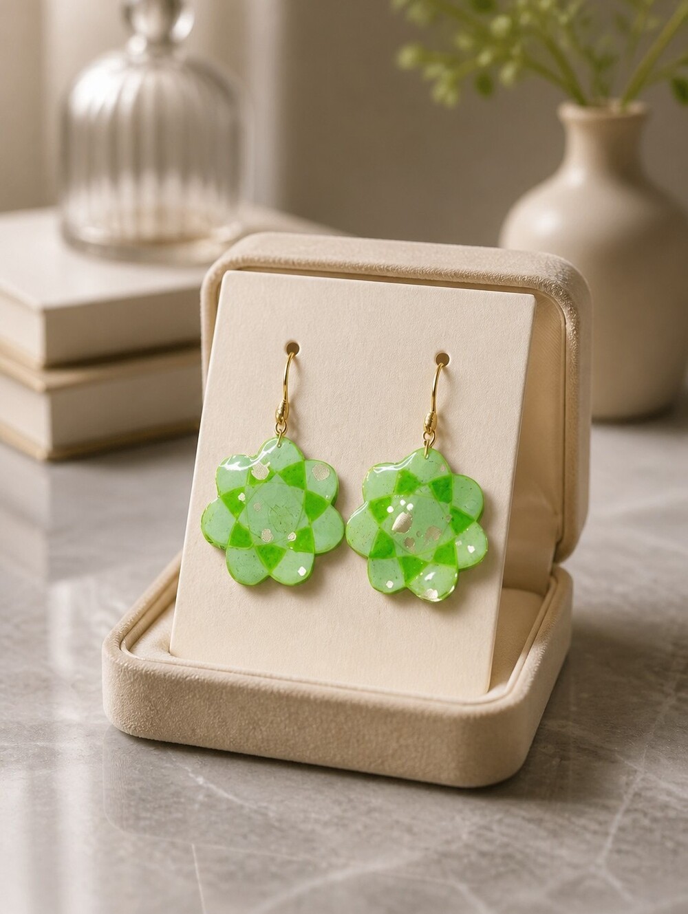 #533 HAND CRAFTED Earrings handcrafted handmade Resin Green Gold-tone